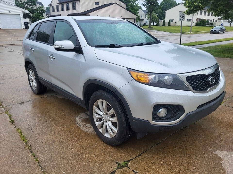 2011 Kia Sorento for sale at Sara Auto Mall, LLC in Cleveland, OH