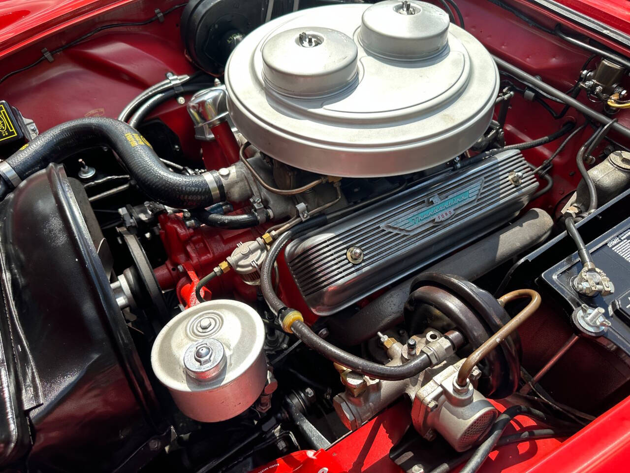 1957 Ford Thunderbird 31