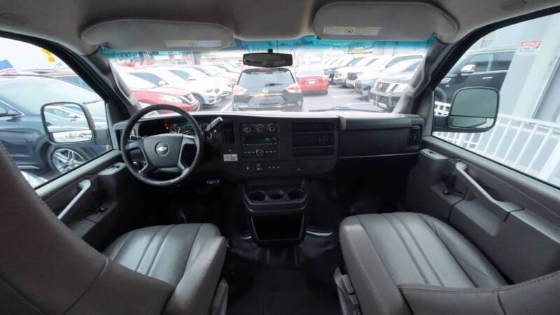 2016 Chevrolet Express 2500