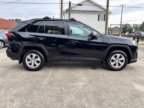 2019 Toyota RAV4 LE