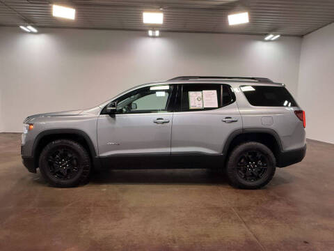2023 GMC Acadia AT4