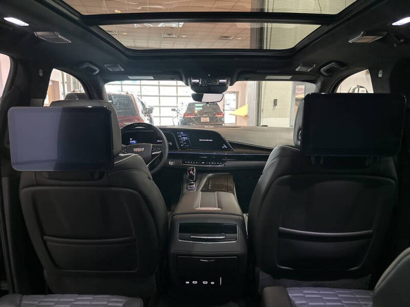 2024 Cadillac Escalade Sport Platinum