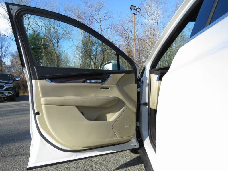 2017 Cadillac XT5 Premium Luxury