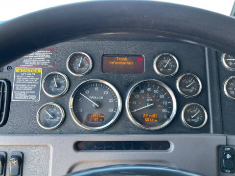 2015 Peterbilt 389