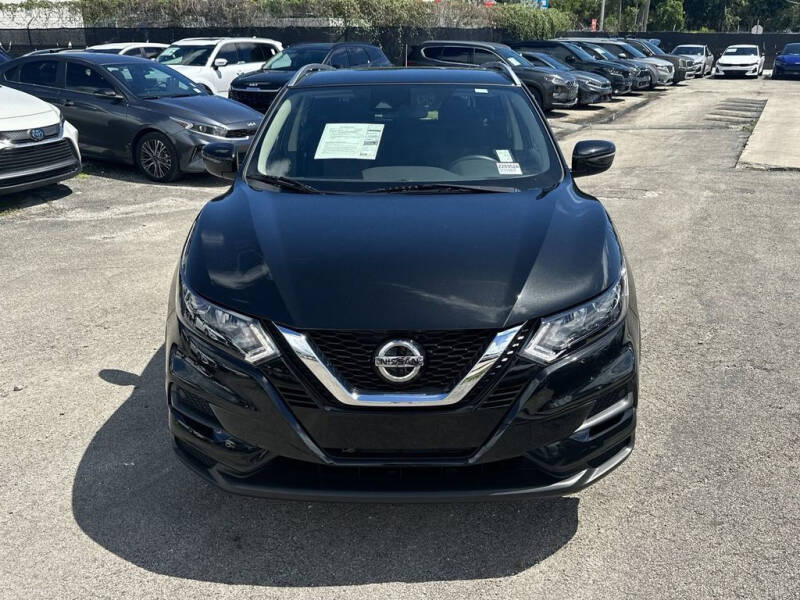 2020 Nissan Rogue Sport SV