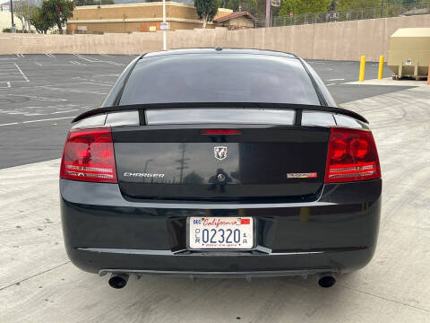 2006 Dodge Charger SRT-8