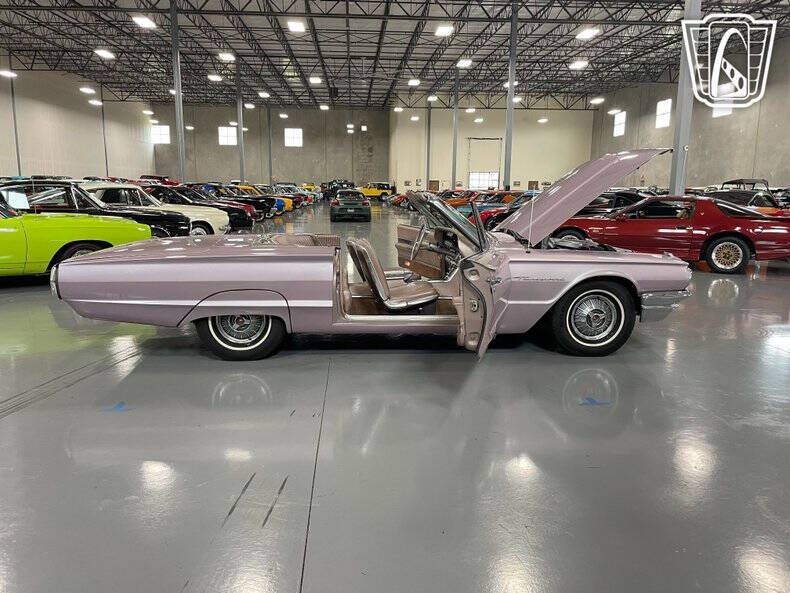 1964 Ford Thunderbird