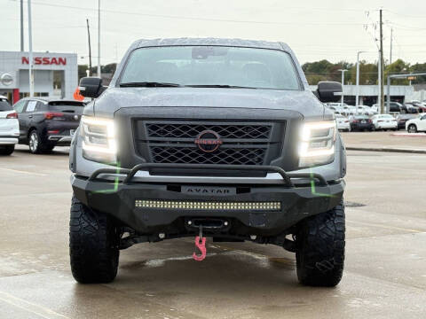 2023 Nissan Titan
