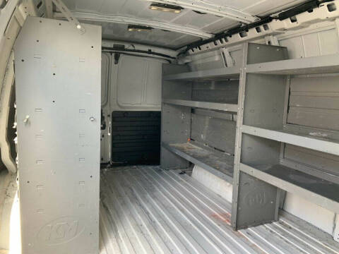 2022 GMC Savana 2500