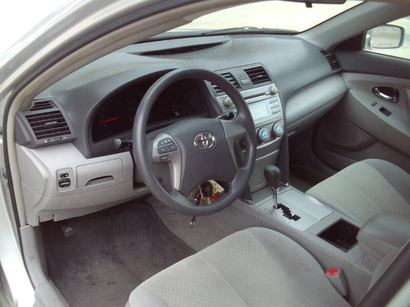 2009 Toyota Camry LE