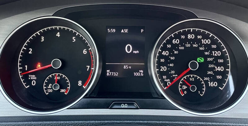 2016 Volkswagen Golf SportWagen TSI SE