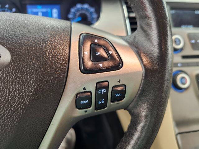 2017 Ford Taurus SEL