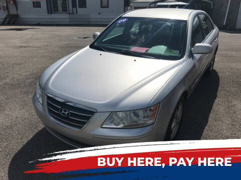 2009 Hyundai Sonata for sale at RACEN AUTO SALES LLC in Buckhannon WV