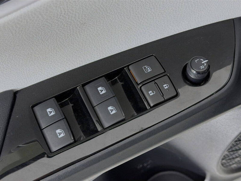 2017 Toyota Prius Three Touring