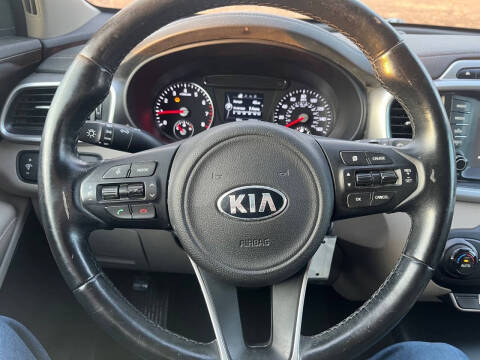2017 Kia Sorento LX
