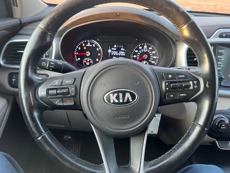 2017 Kia Sorento LX