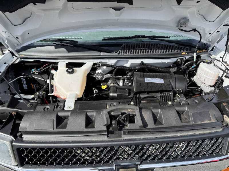 2017 Chevrolet Express LT 3500