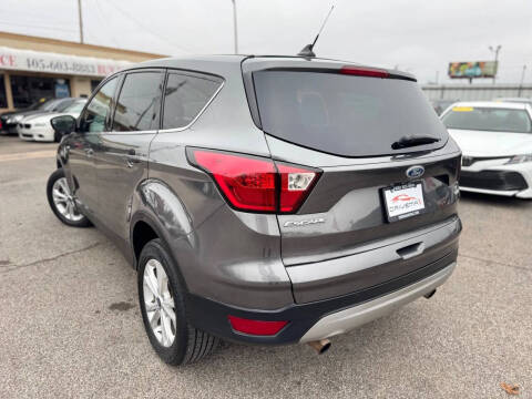 2019 Ford Escape SE