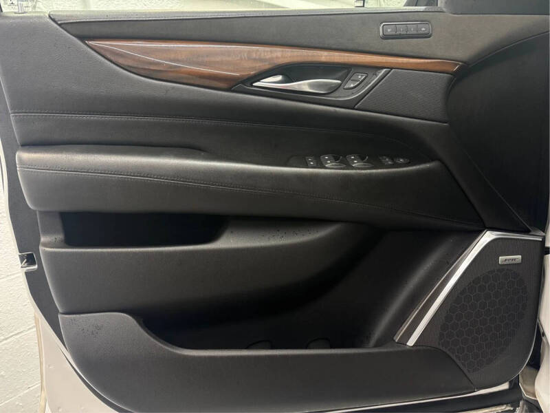 2020 Cadillac Escalade Luxury