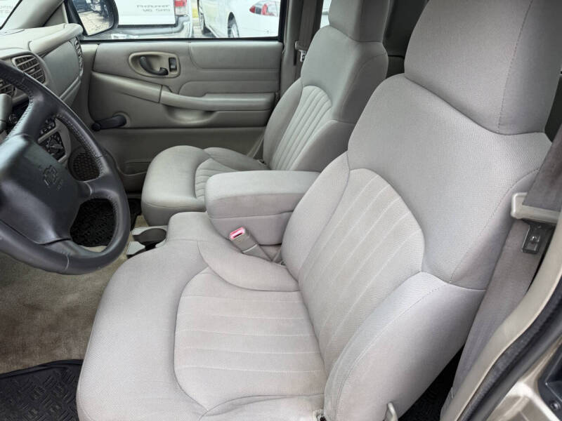 2003 Chevrolet S-10 LS
