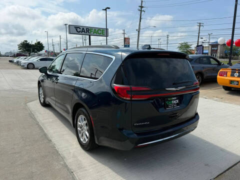 2022 Chrysler Pacifica Touring L