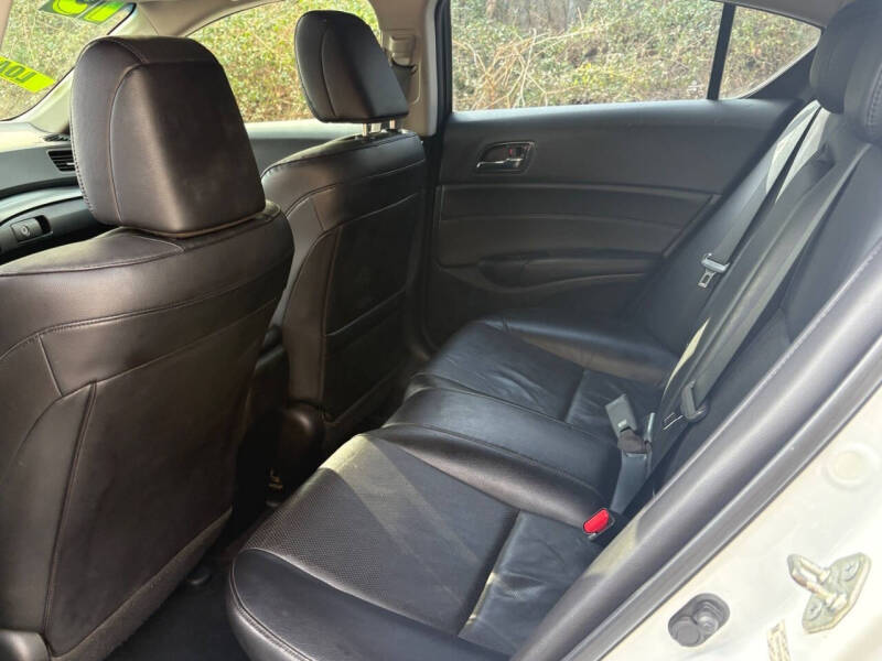 2013 Acura ILX 2.0L w/Tech