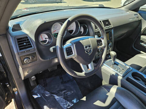 2013 Dodge Challenger SXT
