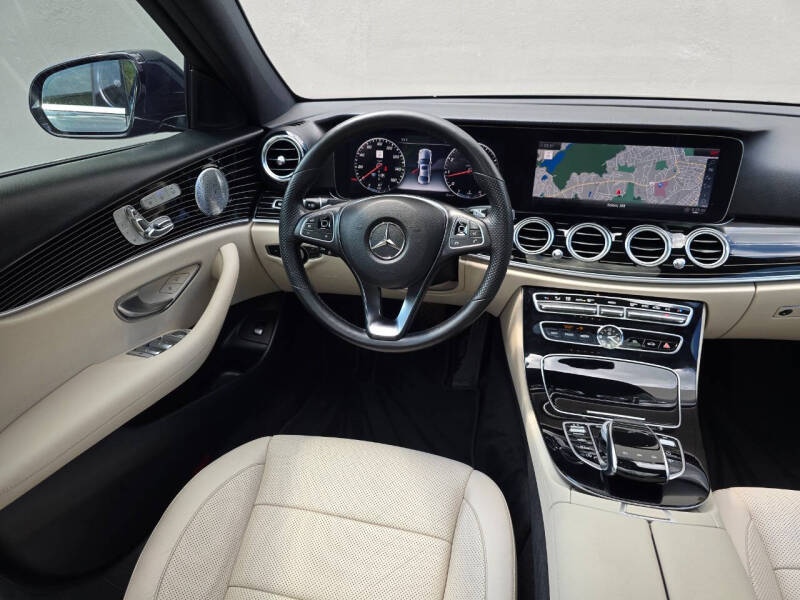 2017 Mercedes-Benz E-Class E 300 4MATIC