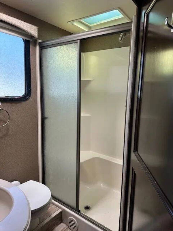 2016 Freightliner XCR Chassis