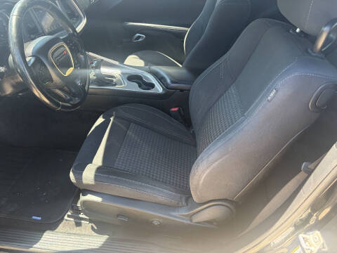 2019 Dodge Challenger SXT