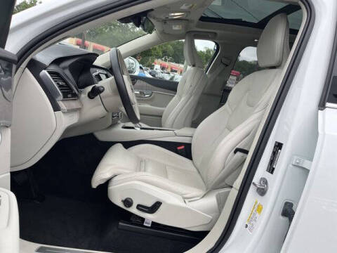 2024 Volvo XC90 Recharge T8 Ultimate Bright Theme 7P