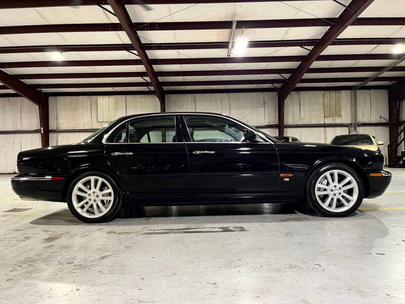 2004 Jaguar XJR