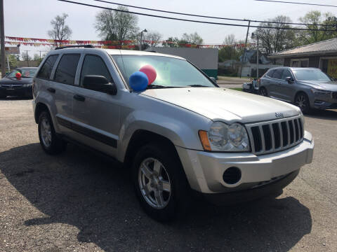 2005 Jeep Grand Cherokee for sale at Antique Motors in Plymouth IN