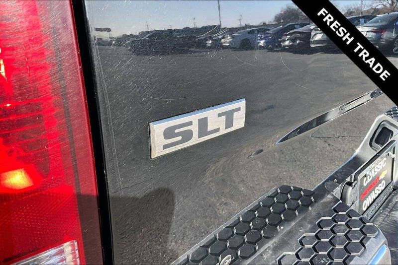 2022 RAM 1500 Classic SLT