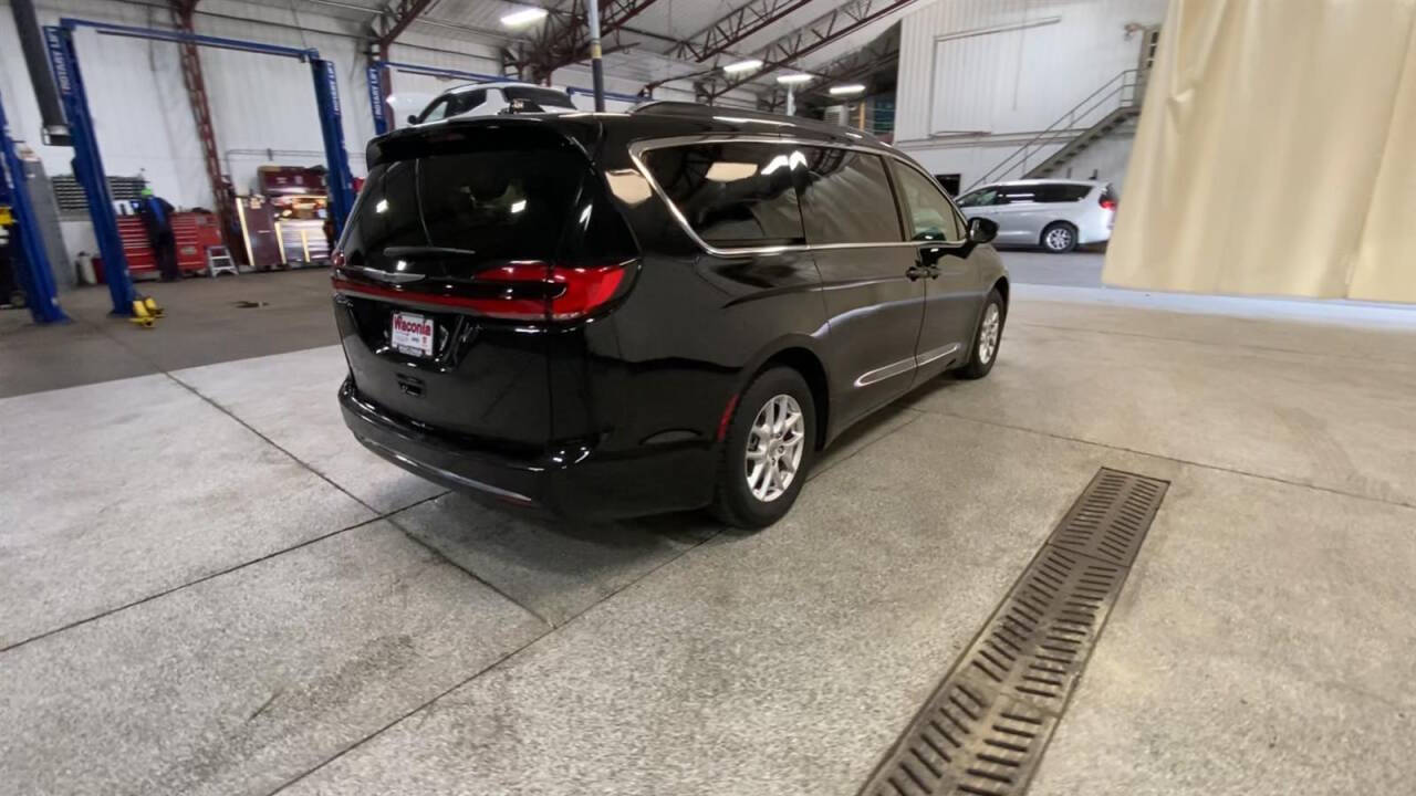 2022 Chrysler Pacifica for sale at Victoria Auto Sales in Victoria, MN