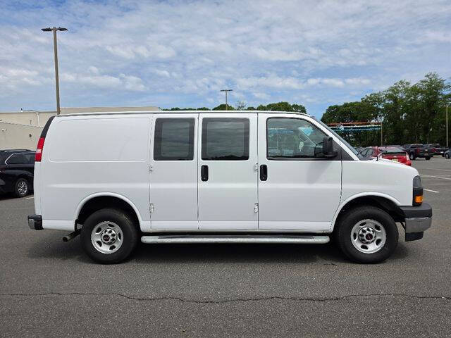 2024 GMC Savana 2500