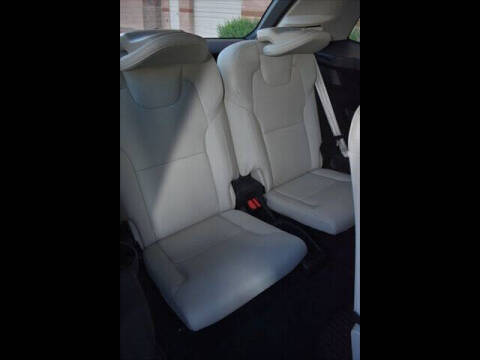 2018 Volvo XC90 T6 Momentum