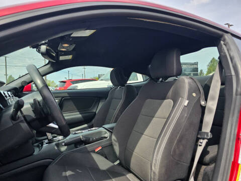 2016 Ford Mustang V6