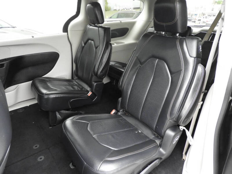 2019 Chrysler Pacifica Touring L