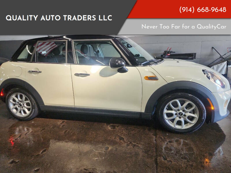 2017 MINI Hardtop 4 Door Cooper