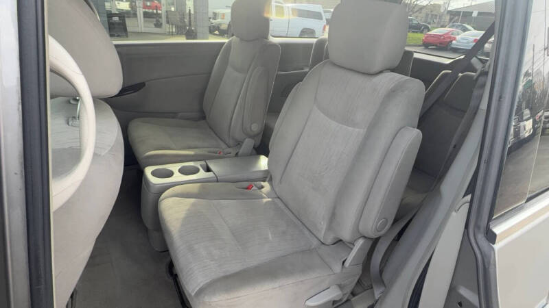 2011 Nissan Quest