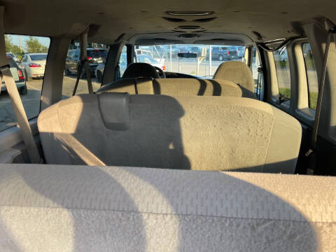 2008 Ford E-Series E-350 SD XLT