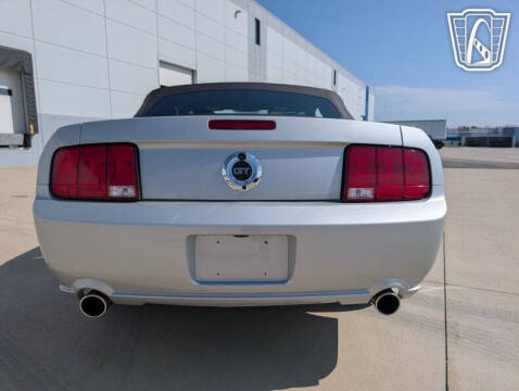 2005 Ford Mustang
