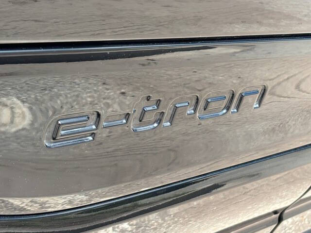 2025 Audi Q6 e-tron 25