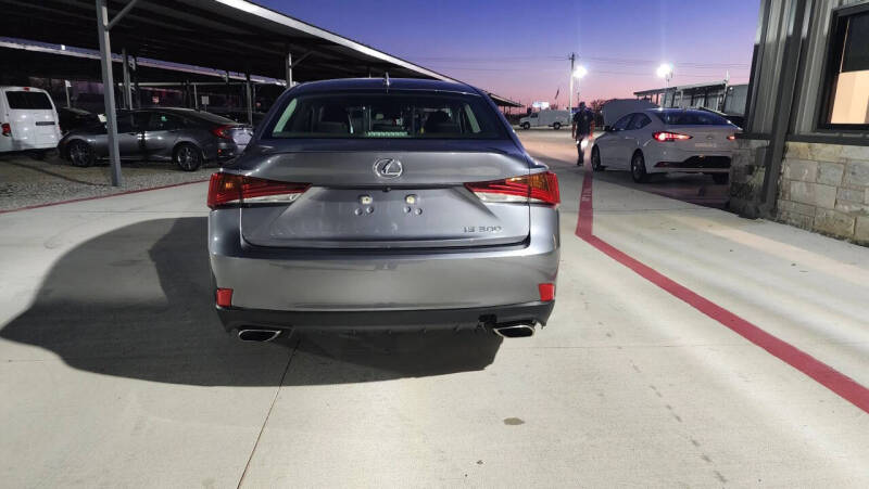 2020 Lexus IS 300