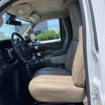 2020 Chevrolet Express 3500