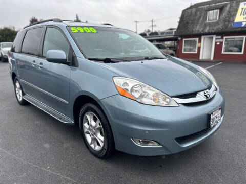 2006 Toyota Sienna XLE 7 Passenger