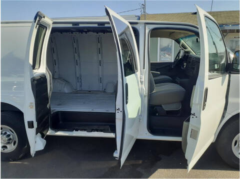 2017 Chevrolet Express 2500