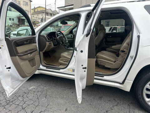 2016 GMC Acadia Denali