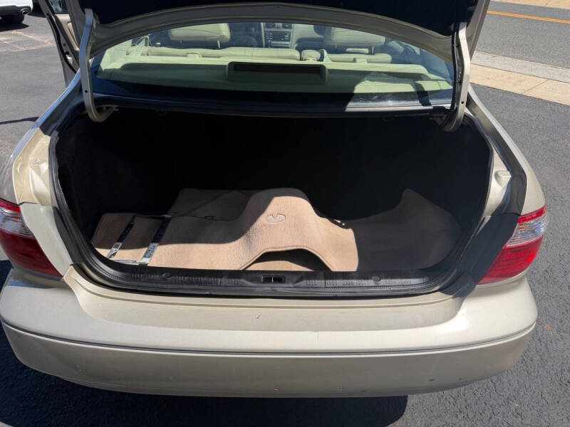 2000 Infiniti I30